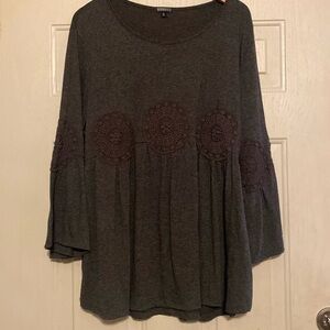 Hannah Long‎ Sleeve Top